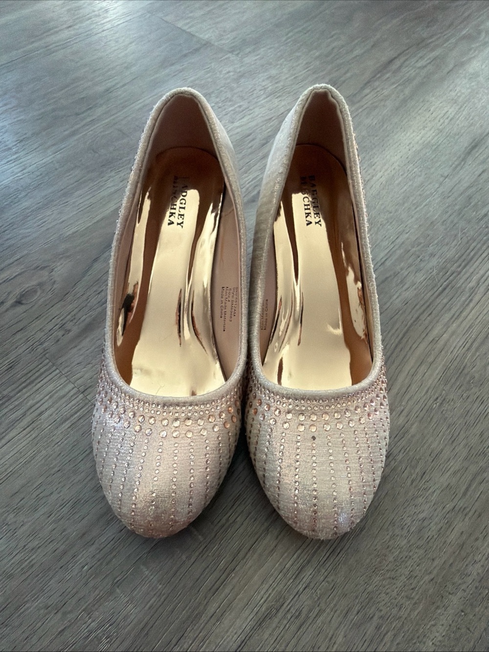 Badgley Mischka Glitter Nude Embellished Heels Sz 4